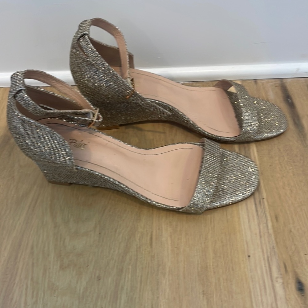 Gold dream Paris size 10 heeled sandals